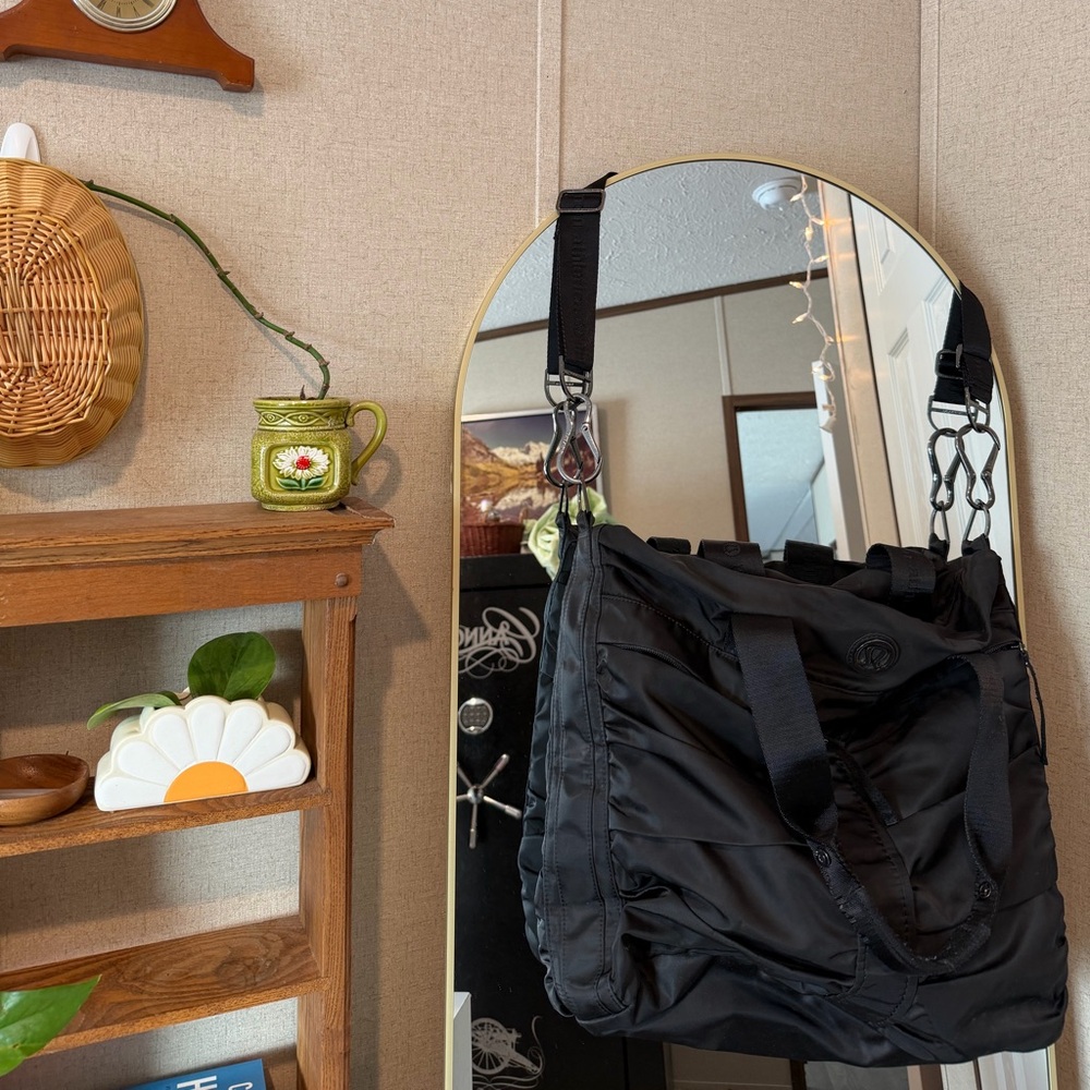 Lululemon tote bag